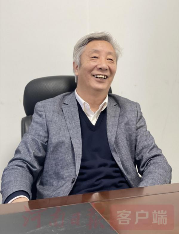 著名小麥育種專家、新晉中國工程院院士許為鋼
