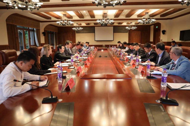南荷蘭省代表團(tuán)調(diào)研平谷農(nóng)業(yè)產(chǎn)業(yè)發(fā)展情況2